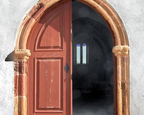 church-1212888-639x939
