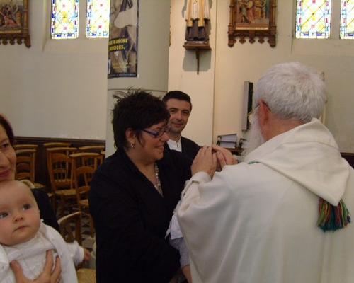 VG 10 IMPOSITION DES MAINS