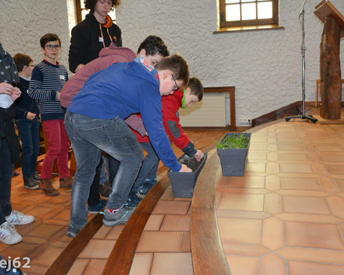 chacun dépose un grain de blé