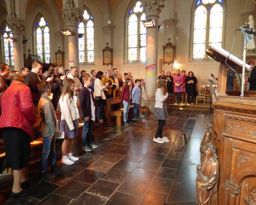 1eres communions Neuville 2018 (7)