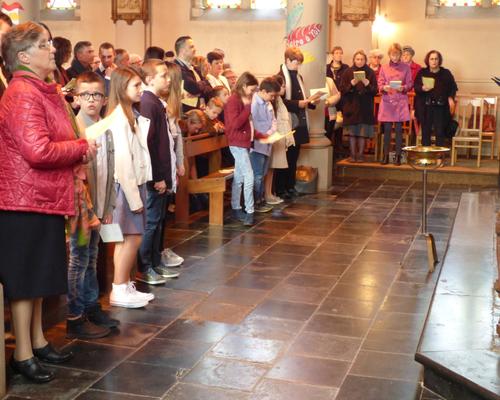 1eres communions Neuville 2018 (11)