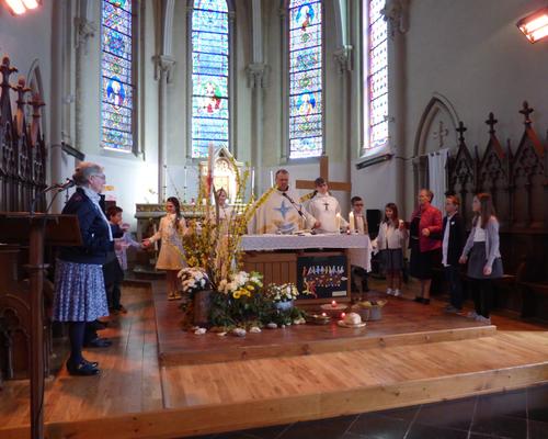 1eres communions Neuville 2018 (35)