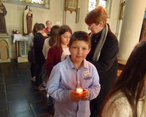 1eres communions Neuville 2018 (27)