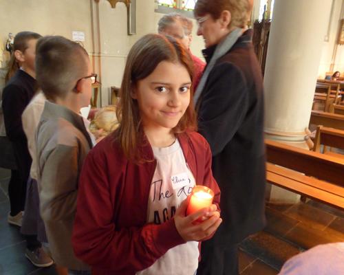 1eres communions Neuville 2018 (28)