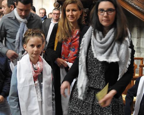 1eres communions 2018 cathedrale (57)