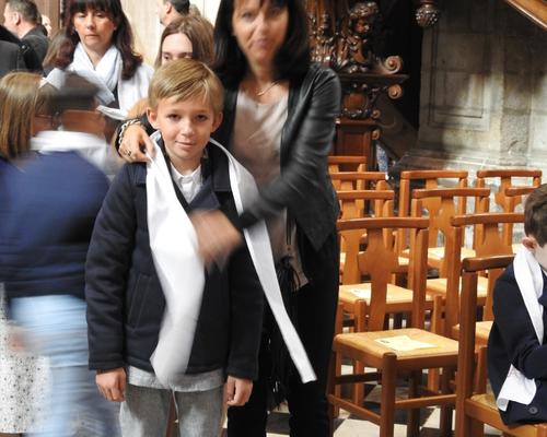 1eres communions 2018 cathedrale (63)