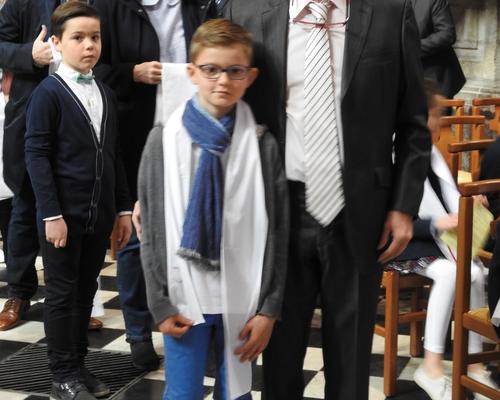 1eres communions 2018 cathedrale (66)