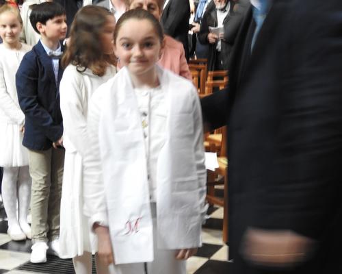1eres communions 2018 cathedrale (68)