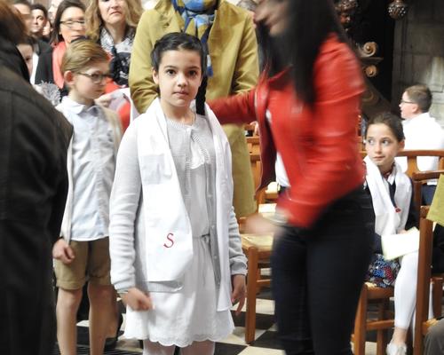 1eres communions 2018 cathedrale (74)