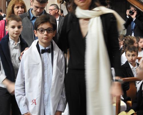1eres communions 2018 cathedrale (87)