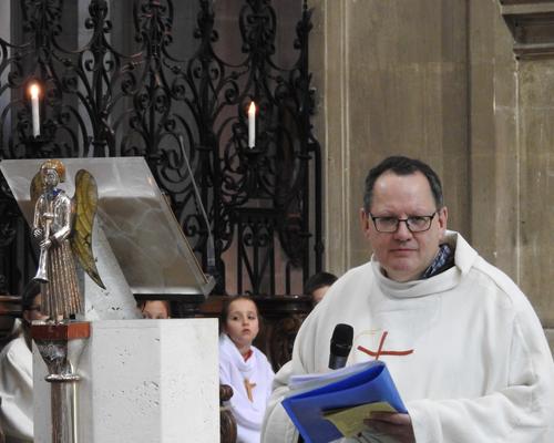 1eres communions 2018 cathedrale (98)