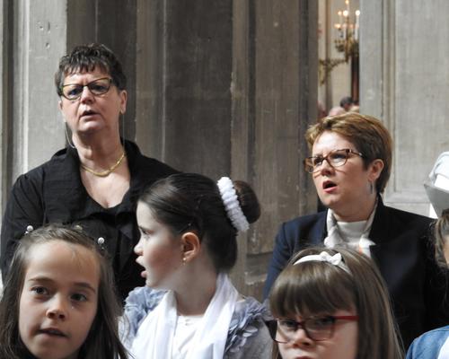 1eres communions 2018 cathedrale (113)