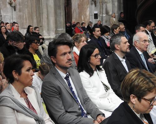 1eres communions 2018 cathedrale (114)