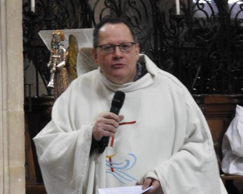1eres communions 2018 cathedrale (117)