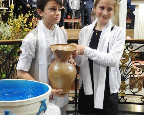 1eres communions 2018 cathedrale (122)