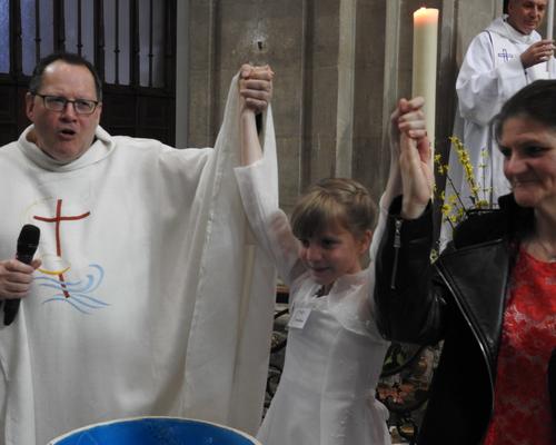 1eres communions 2018 cathedrale (136)