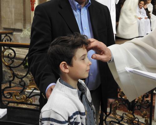 1eres communions 2018 cathedrale (146)