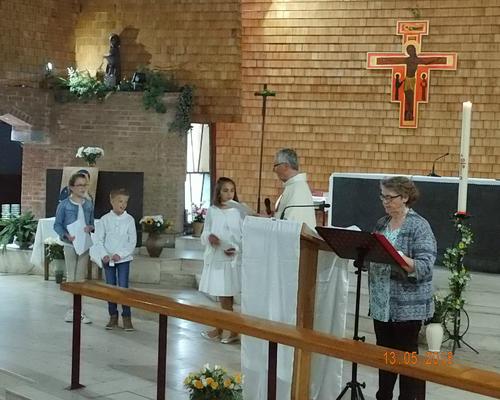 13-05-2018-1ere communion (20)