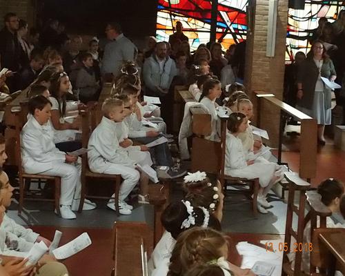 13-05-2018-1ere communion (24)