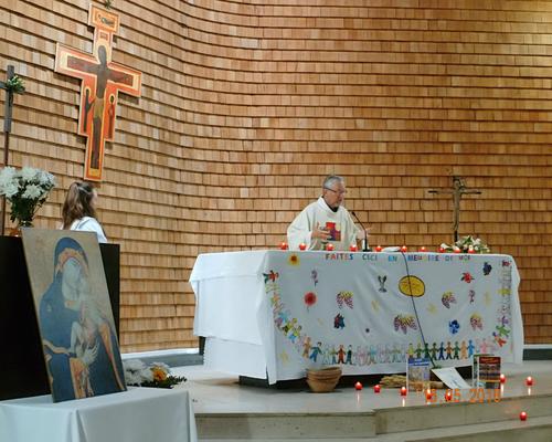 13-05-2018-1ere communion (53)