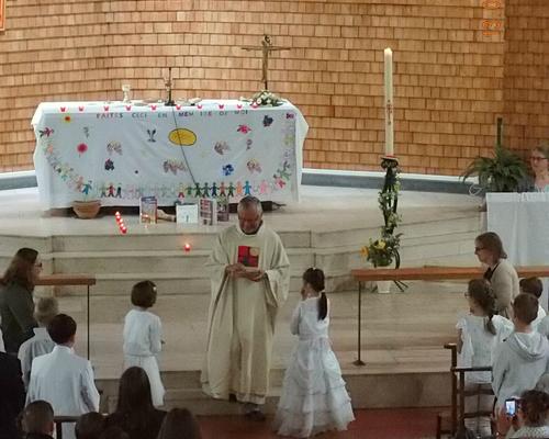 13-05-2018-1ere communion (79)