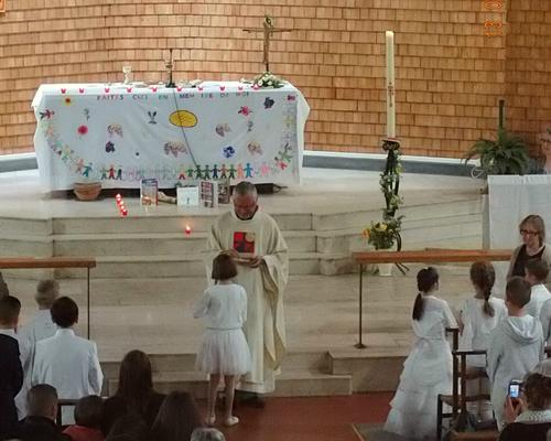 13-05-2018-1ere communion (80)