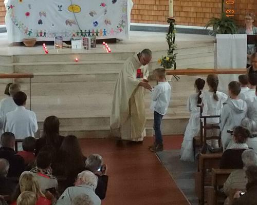 13-05-2018-1ere communion (83)