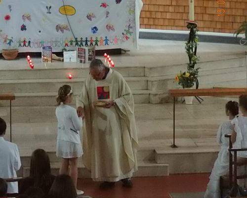 13-05-2018-1ere communion (84)
