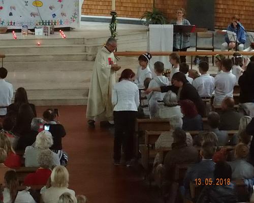 13-05-2018-1ere communion (100)