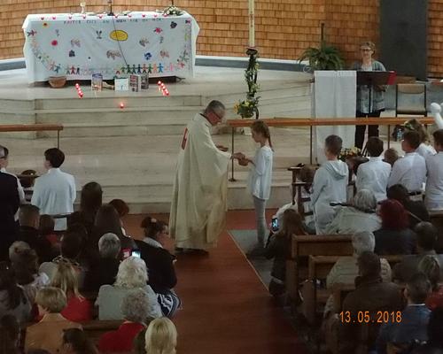 13-05-2018-1ere communion (102)
