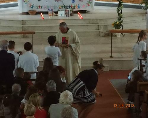 13-05-2018-1ere communion (103)