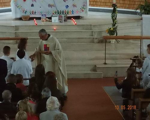 13-05-2018-1ere communion (107)