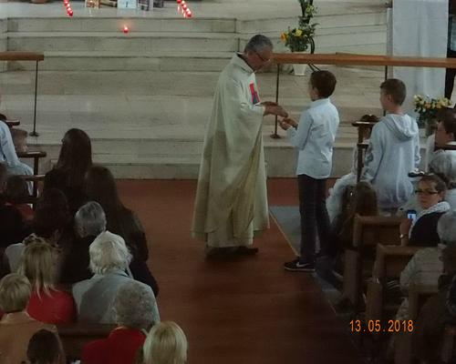 13-05-2018-1ere communion (112)