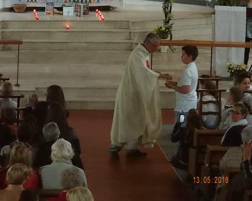 13-05-2018-1ere communion (116)