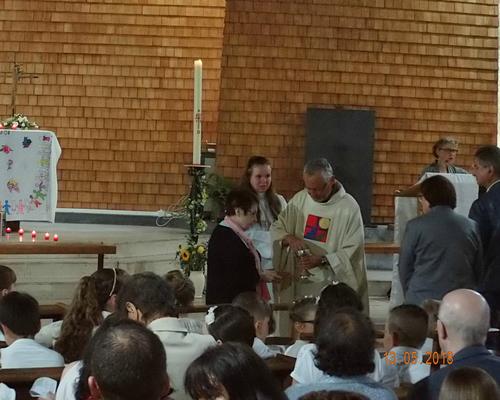 13-05-2018-1ere communion (122)