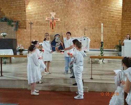 13-05-2018-1ere communion (131)