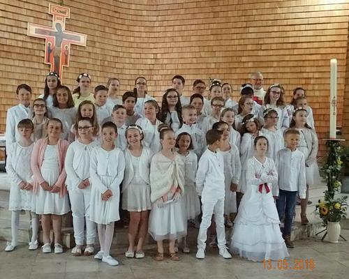 13-05-2018-1ere communion (140)