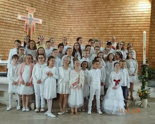 13-05-2018-1ere communion (143)