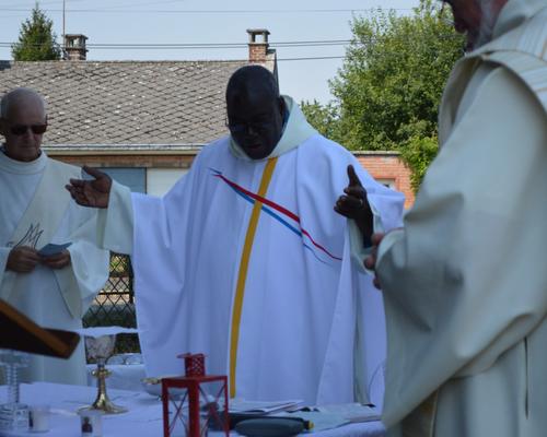 ste ANNE Bertry 15