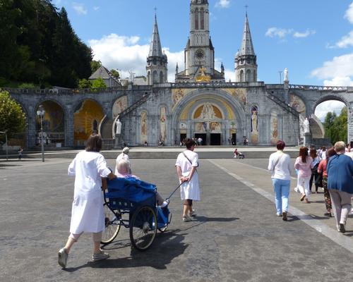 Lourdes2018-photos passage grotte (1)