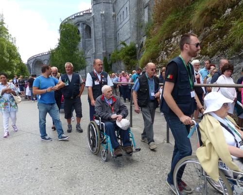 Lourdes2018-photos passage grotte (10)