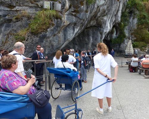 Lourdes2018-photos passage grotte (13)