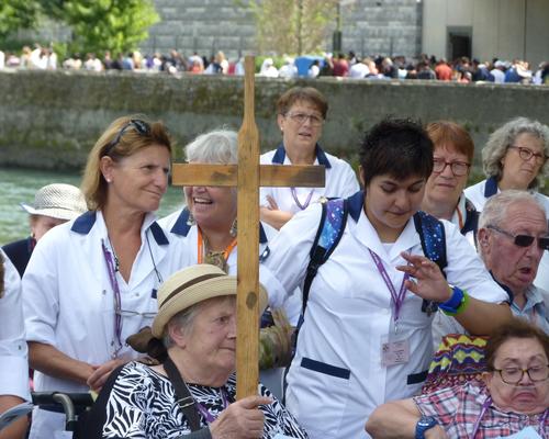 Lourdes2018-photos chemindecroix prairie (3)