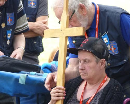 Lourdes2018-photos chemindecroix prairie (4)