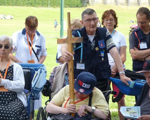 Lourdes2018-photos chemindecroix prairie (6)