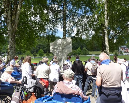 Lourdes2018-photos chemindecroix prairie (10)
