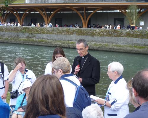 Lourdes2018-photos chemindecroix prairie (12)