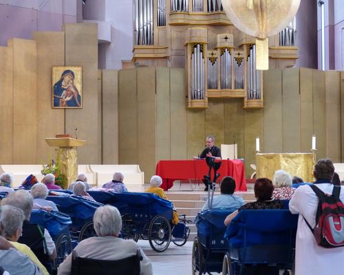 Lourdes2018-photos conference Mgr Dollmann (4)