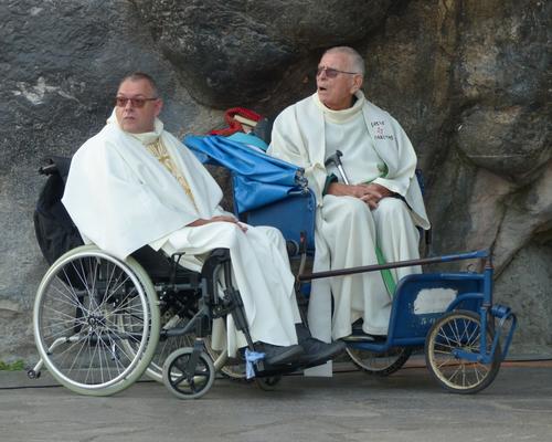 Lourdes2018-photos messe grotte (19)