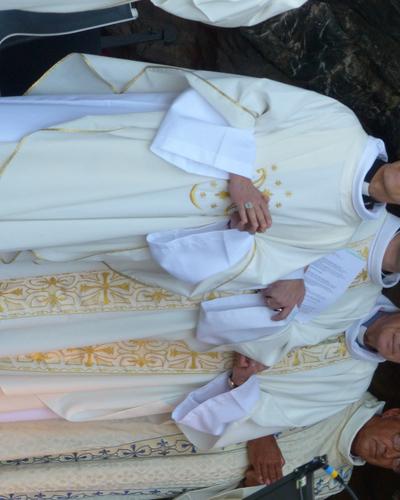 Lourdes2018-photos messe grotte (35)